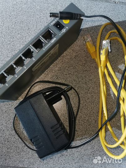 Коммутатор (switch) Acorp