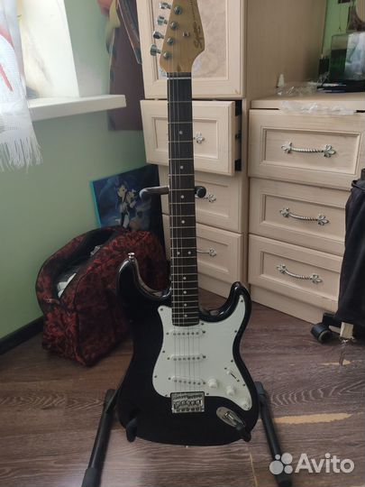 Электро гитара Fender Squier Stratocaster