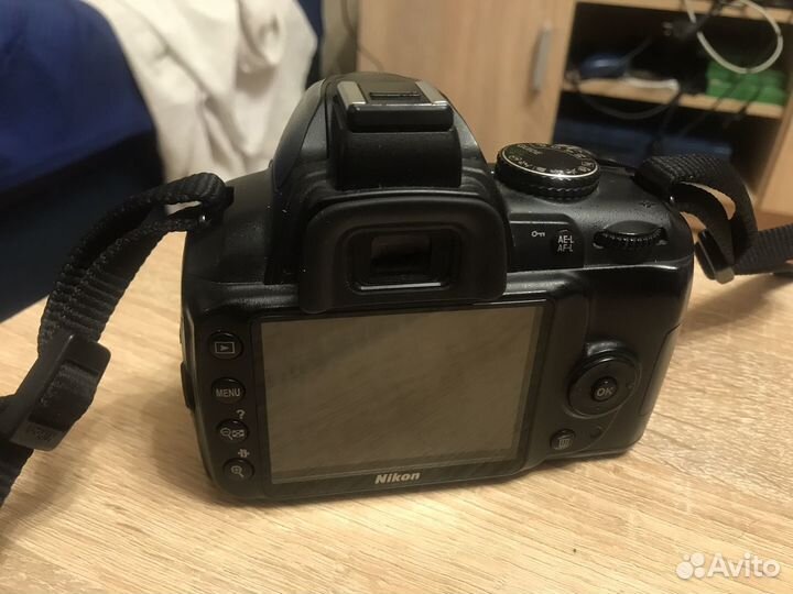 Зеркальный фотоаппарат Nikon d3000 body