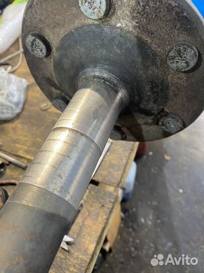 Полуось chevrolet tahoe 22874951