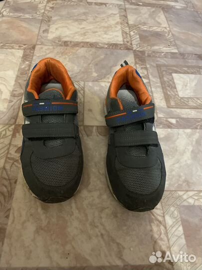 Кросовки 38 размер