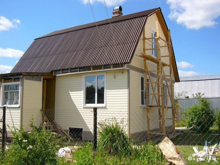 Бригада строителей