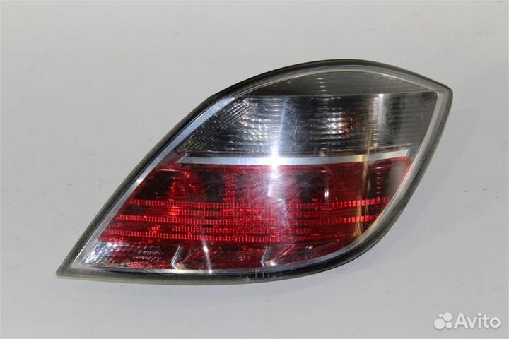 Фонарь задний правый Opel Astra H