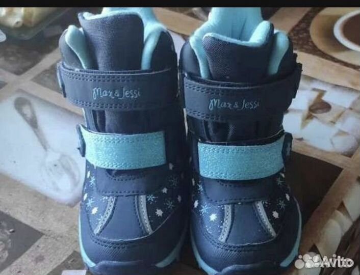 Сапожки для девочки