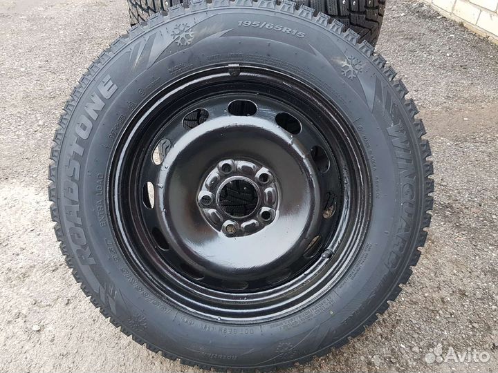 Roadstone Winguard WinSpike 195/65 R15