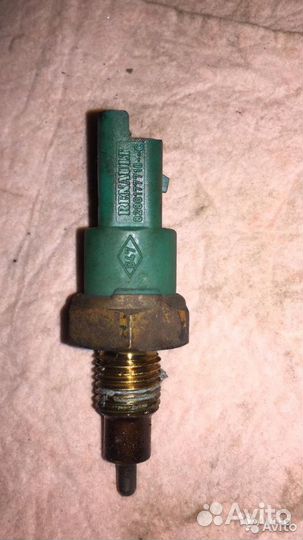 Датчик заднего хода LADA, Renault, TL8