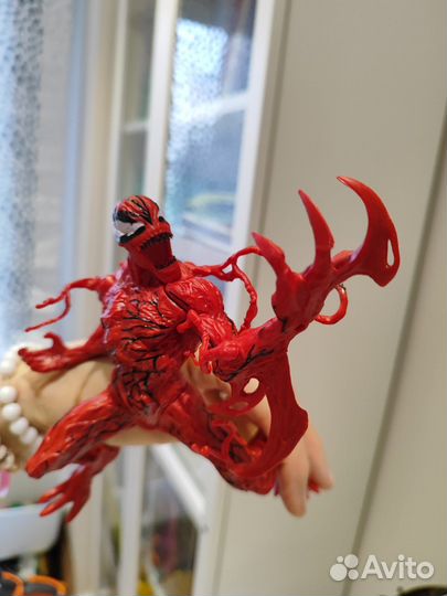 Фигурка Веном