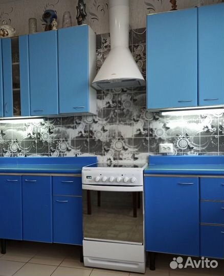 Плита электрическая и вытяжка