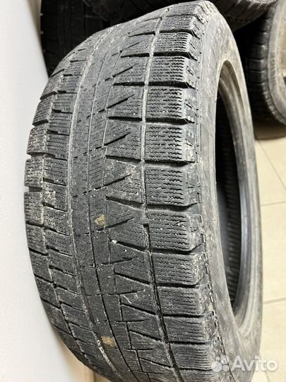 Bridgestone Blizzak Revo GZ 235/55 R17