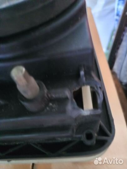 Фара левая iveco stralis