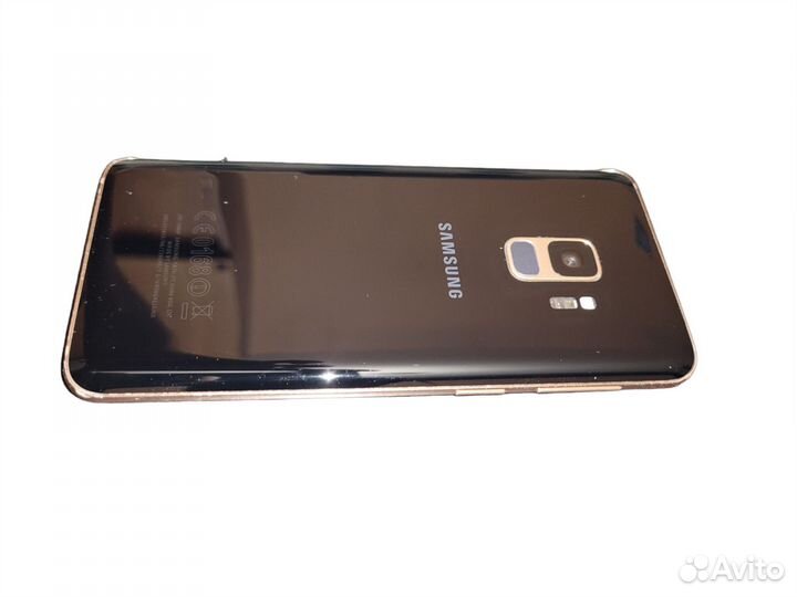 Телефон Samsung S9