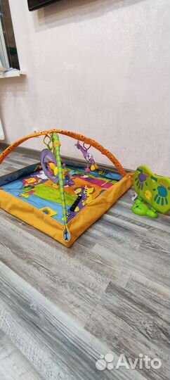 Развивающий коврик