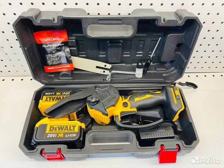 Сучкорез мини пила DeWalt