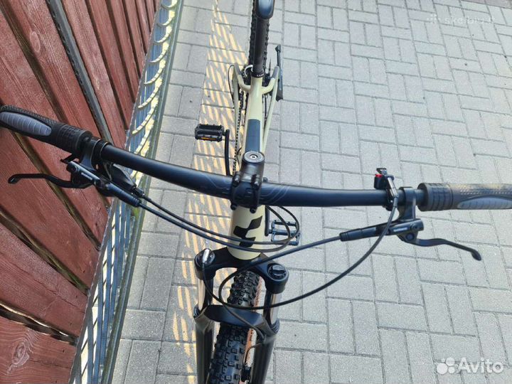 Cube aim ex (2022) M