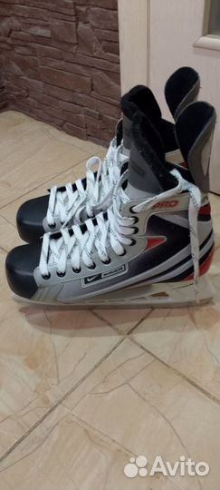 Хоккейные коньки bauer vapor 43 размер