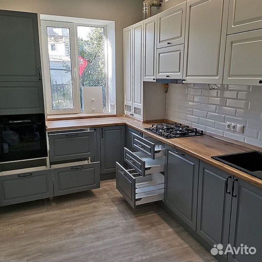 Кухонный гарнитур угловой