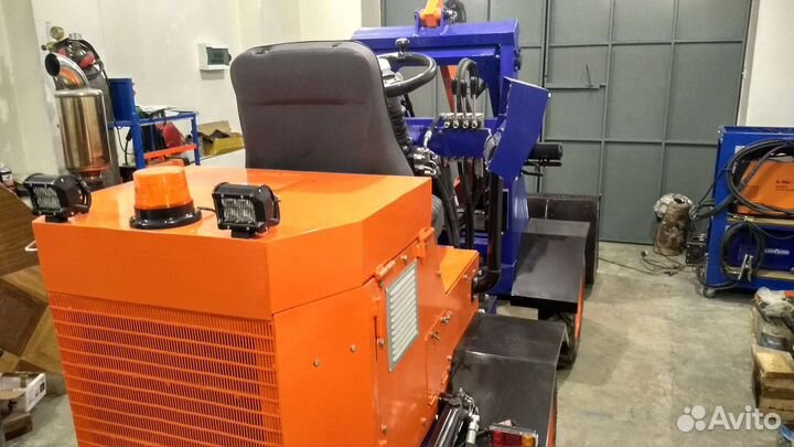 Мини-трактор, 2023