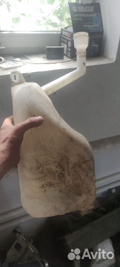 Бочек омывателя в сборе Renault Fluence