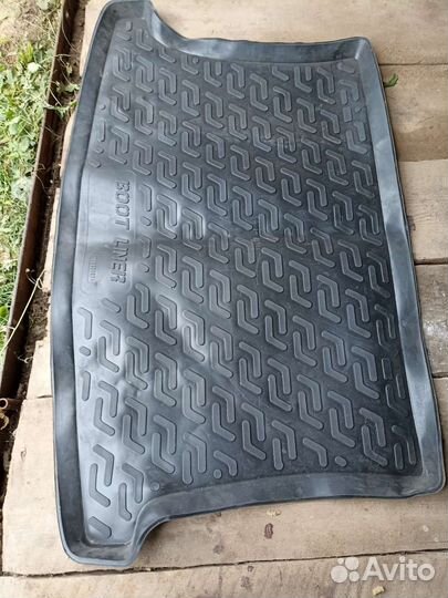 Коврик багажника на Kia Rio хэтчбек