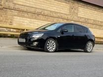 Opel Astra 1.6 AT, 2011, 235 000 км, с пробегом, цена 750 000 руб.