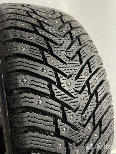 Nokian Tyres Hakkapeliitta 8 225/55 R17