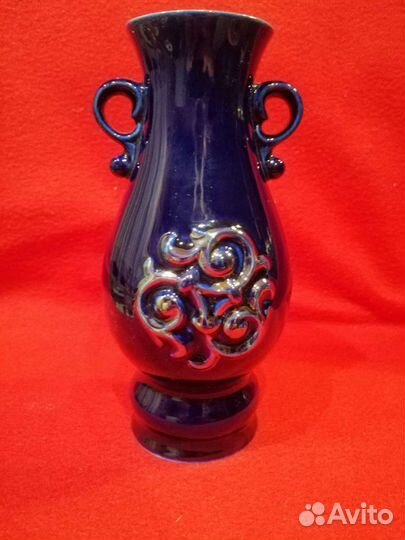 Ваза кобальтовая фарфоровая СССР