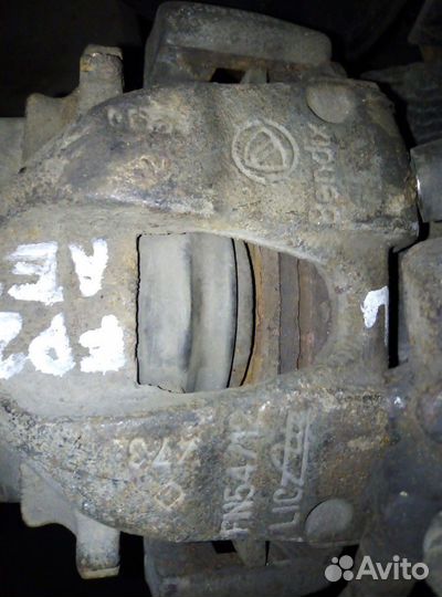 Тормозной суппорт передний Fiat Punto mk2 188