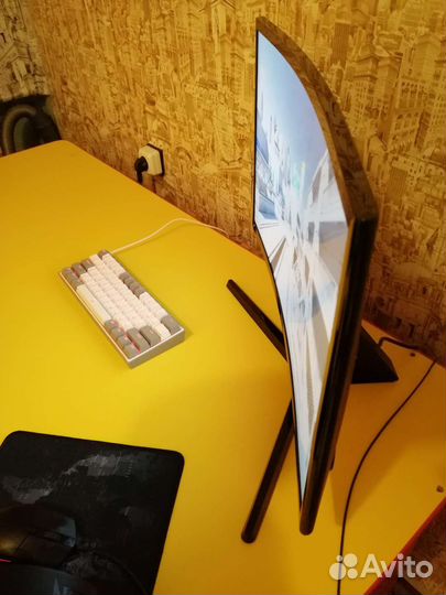 Монитор Samsung Odyssey CRG5