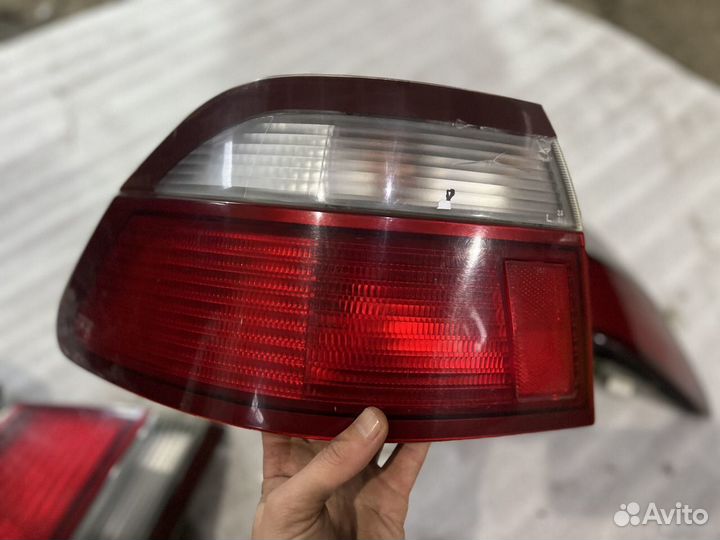 Задний фонарь левый Mazda Capella GF седан