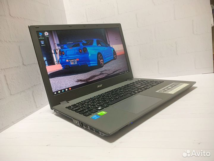Ноутбук Acer i5/8Gb/SSD /2 видеокарты