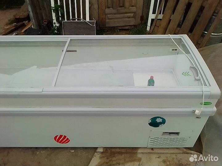 Ларь-витрина