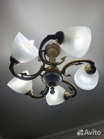 Люстра потолочная