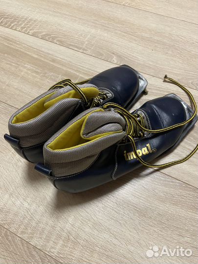 Лыжные ботинки