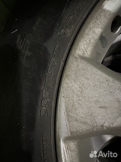 Bridgestone 613V 225/65 R17