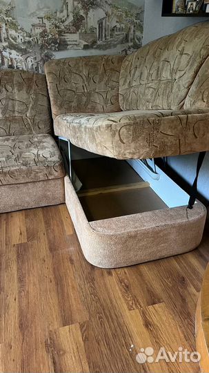 Угловой диван