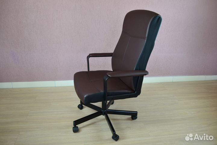 Компьютерное кресло Dominous с доставкой