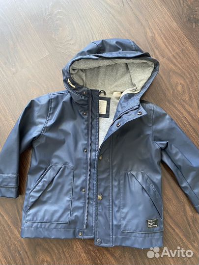 Дождевик Zara на мальчика 98р