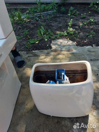 Бачок для унитаза