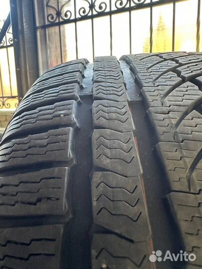 Nokian Tyres WR A4 255/45 R18 103V