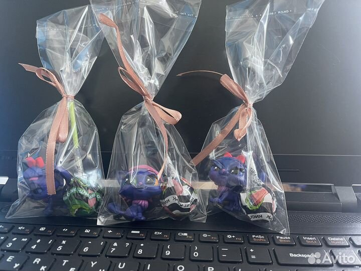 Игрушка + чупа чупс