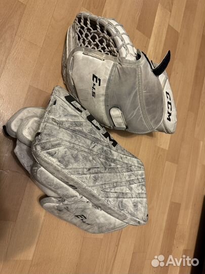 Хоккейные вратарские нагрудник, ракушка, коньки, б