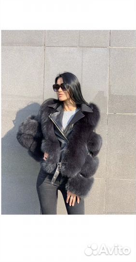 Куртка кожаная с мехом песца натурального