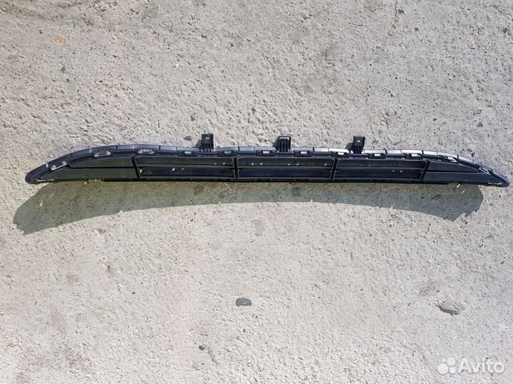 Решетка переднего бампера Solaris II 2017