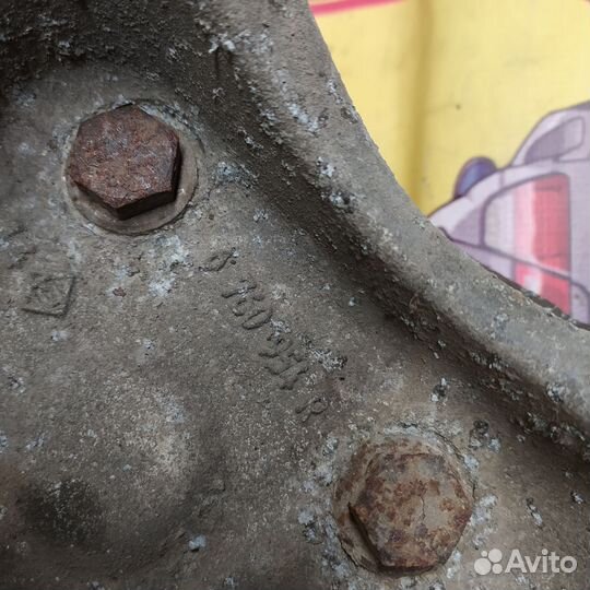 Bmw e60 опора поворотная поворотный кулак правый