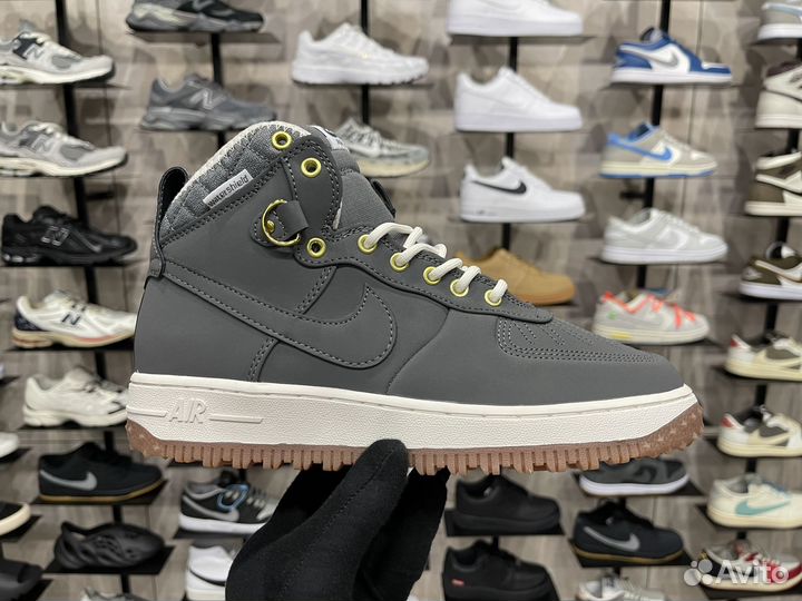 Кроссовки на февральскую погоду