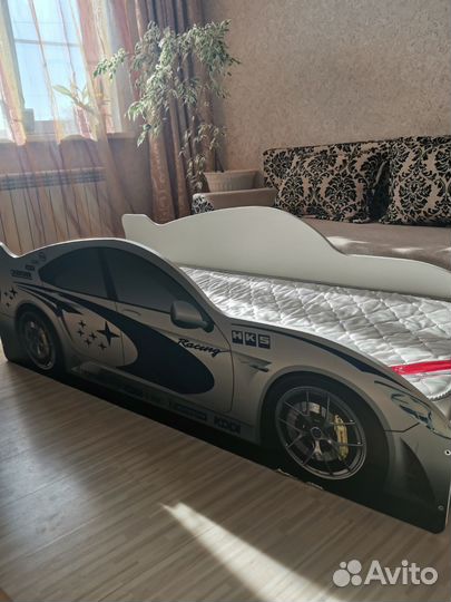 Детская кровать машинка с матрасом
