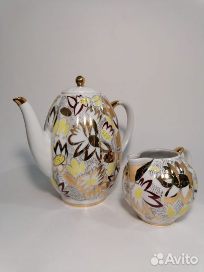 Чайник и молочник фарфор лфз СССР