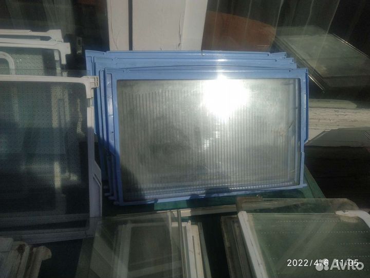 Полки, балконы, ящики от холодильников