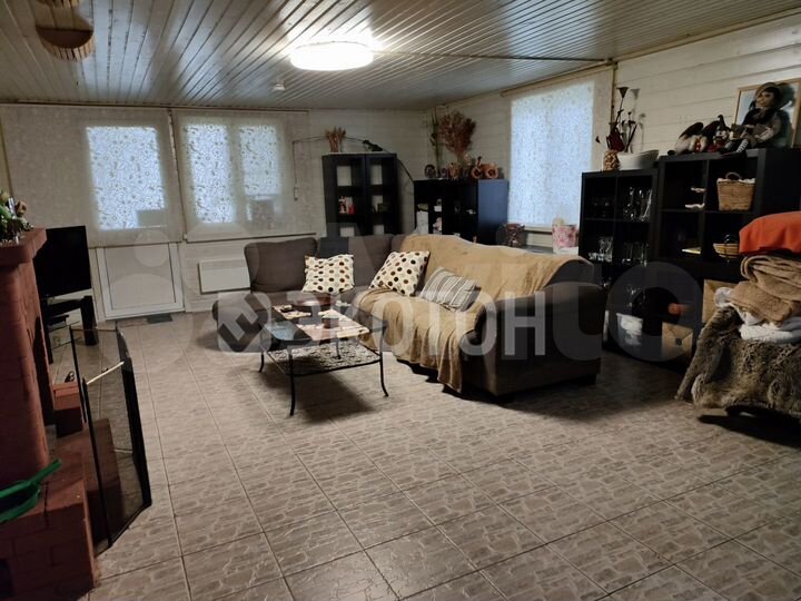 Коттедж 180 м² на участке 20 сот.