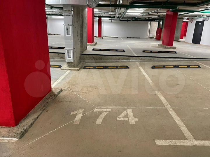 Машиноместо, 15 м²